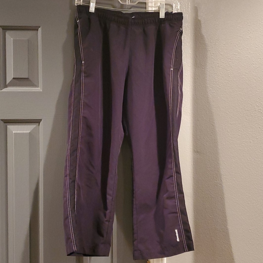 Reebok black capris
